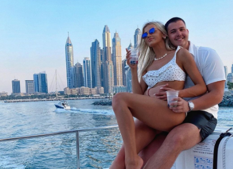PUKLA LJUBAV Brenin nasljednik Viktor ostavio je djevojku Sandru