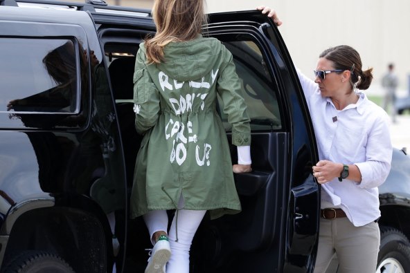 TEORIJE ZAVJERE Jill Biden poslala poruku Melaniji Trump?
