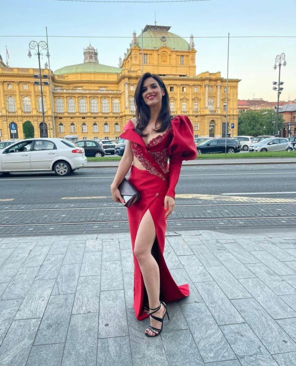 TRI VLADARICE CRVENOG TEPIHA One su elegantne, seksepilne i odvažne