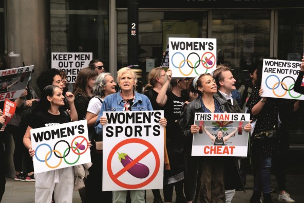 NA METI KRITIKA Priča o prvoj transrodnoj osobi na Olimpijskim igrama