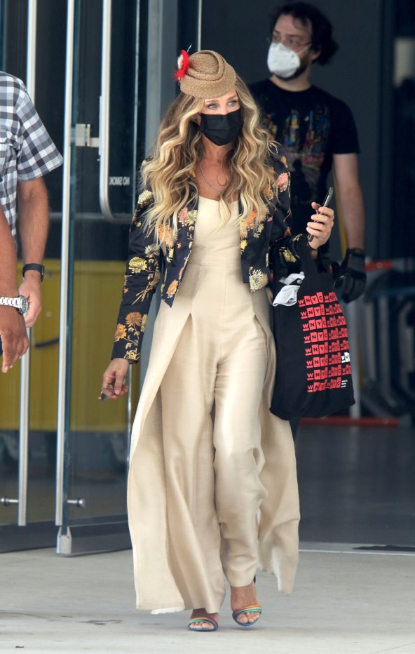 Carrie Bradshaw odbacila Manolice, 'vara' ih s drugim brendovima