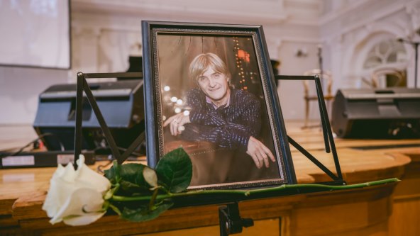 Poznati koji su nas napustili prerano