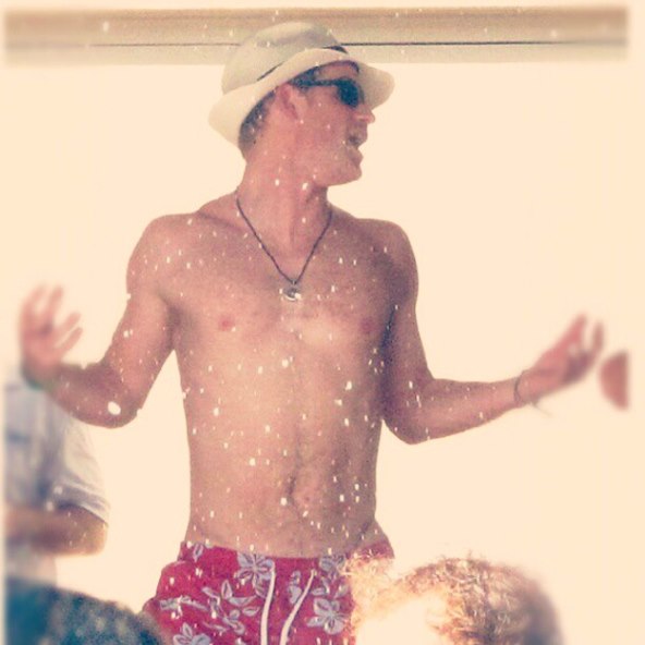 Princ Harry u mladim danima bio je pravi zabavljač javnosti