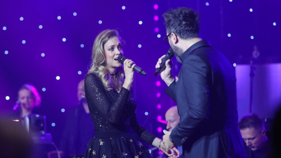 Petar Grašo i Hana Huljić pjevaju