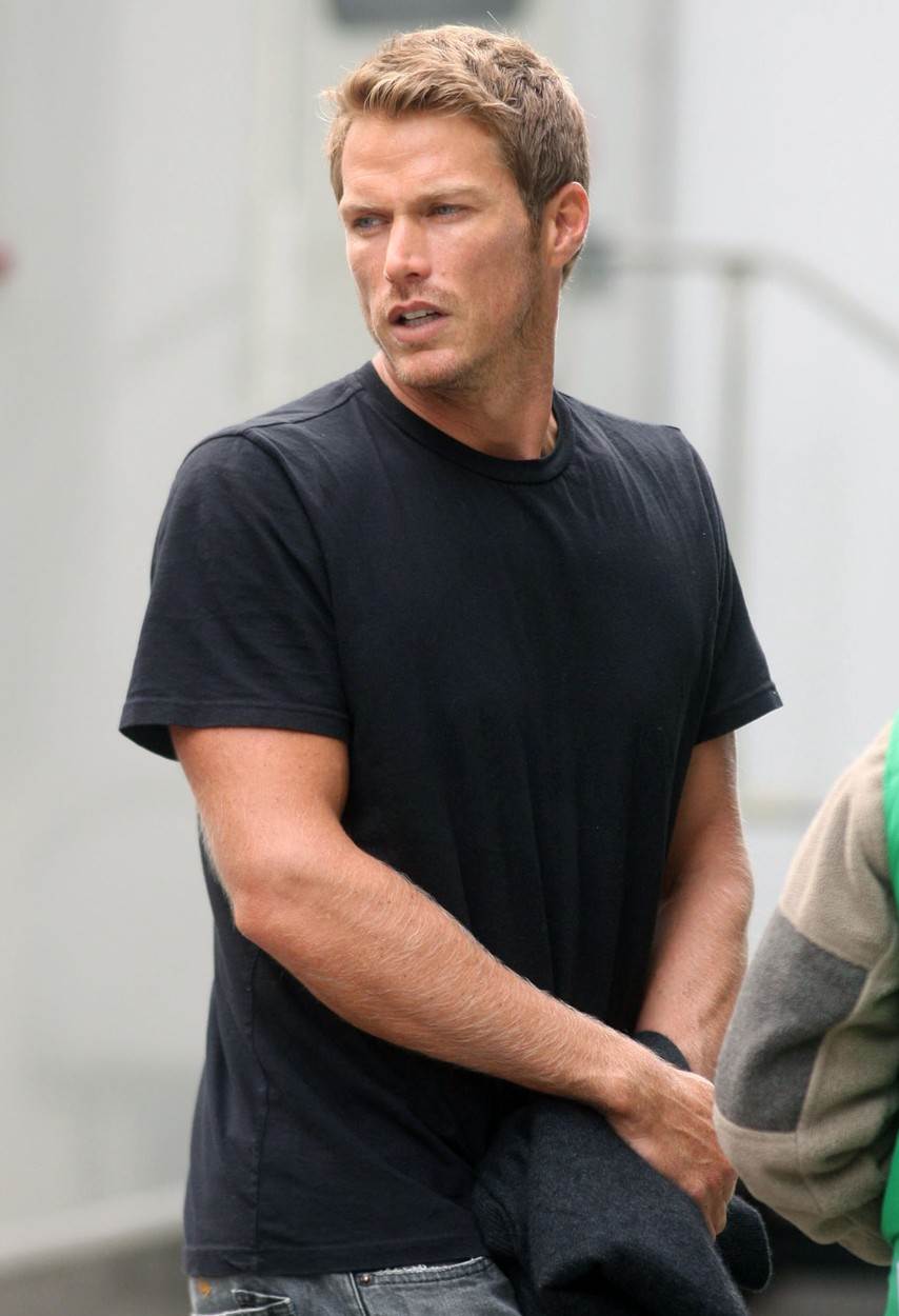 Jason Lewis