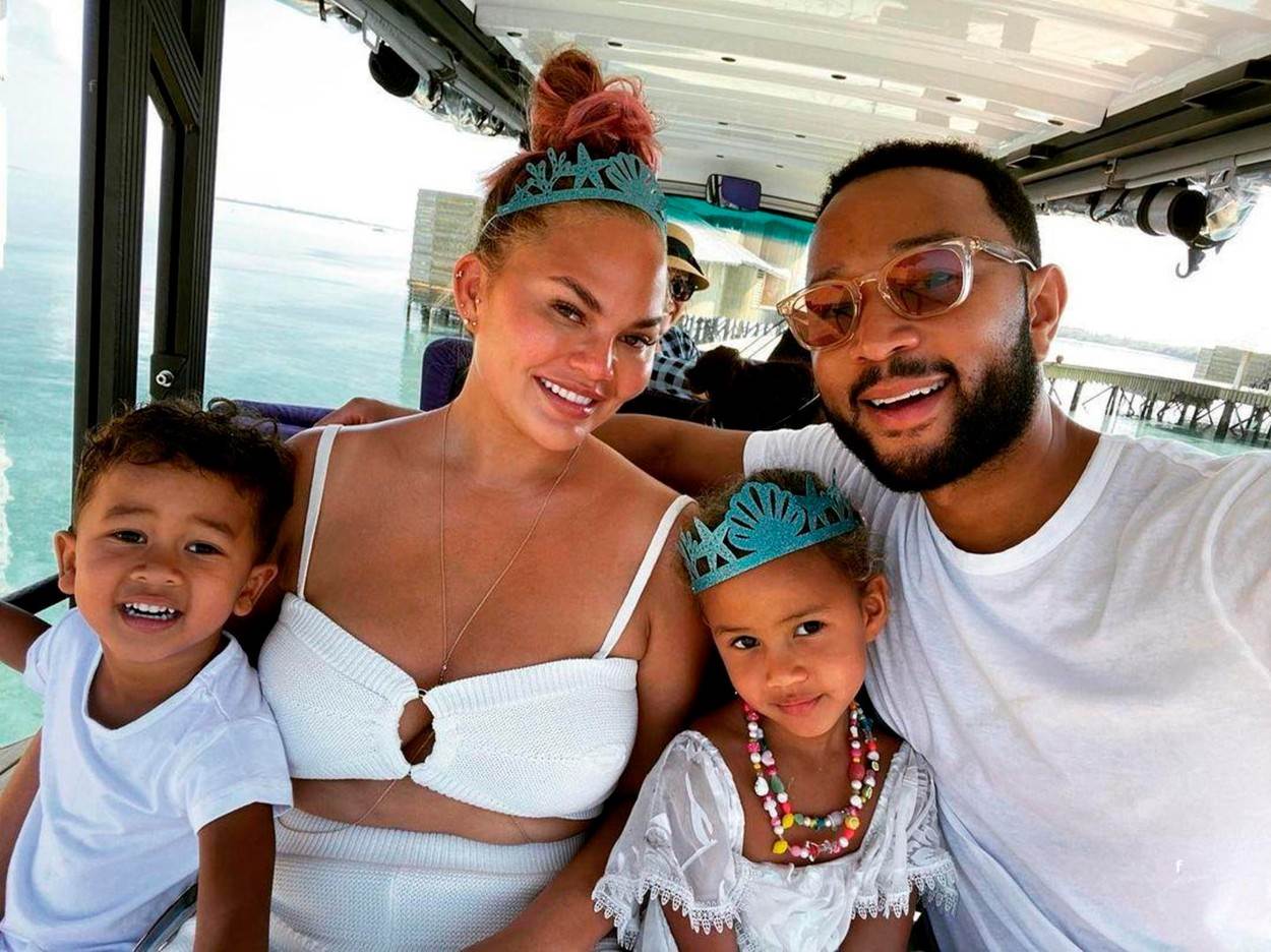 John Legend, Chrissy Teigen, Luna, Miles
