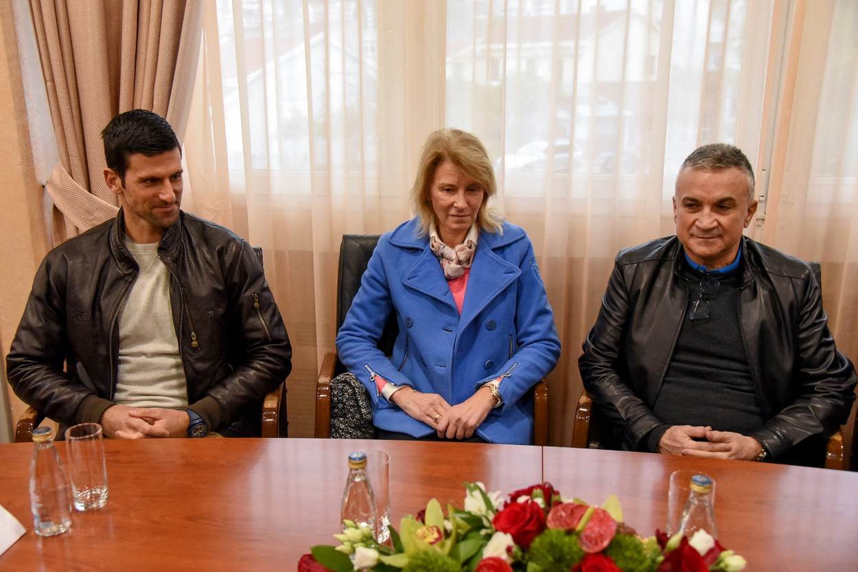 Dijana, Srđan i Novak Đoković