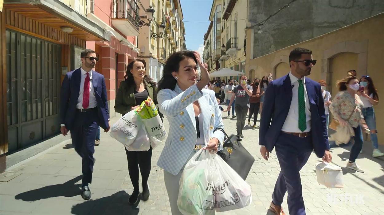 Georgina Rodriguez prošetala je centrom Jace sa sestrom Ivanom