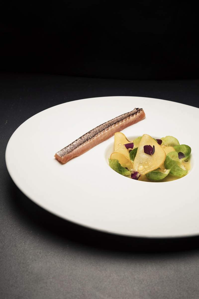 Usoljena losos pastrva, kaki jabuke, prokulice, calvados (2).jpg