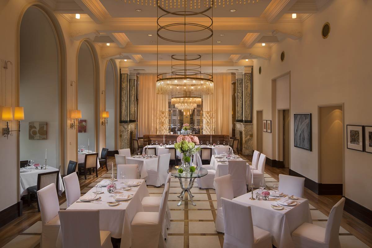 Zinfandel's Restoran - noćna.jpg
