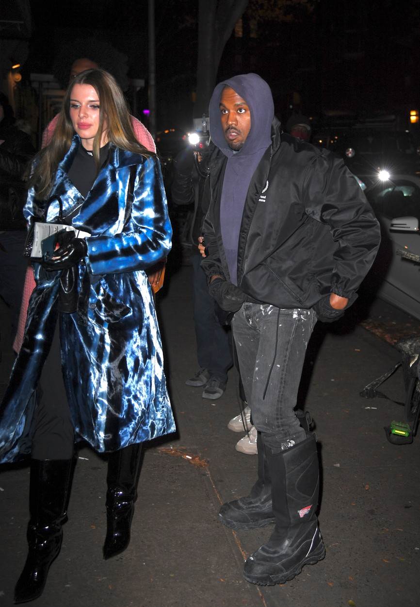Julia Fox i Kanye West u Parizu