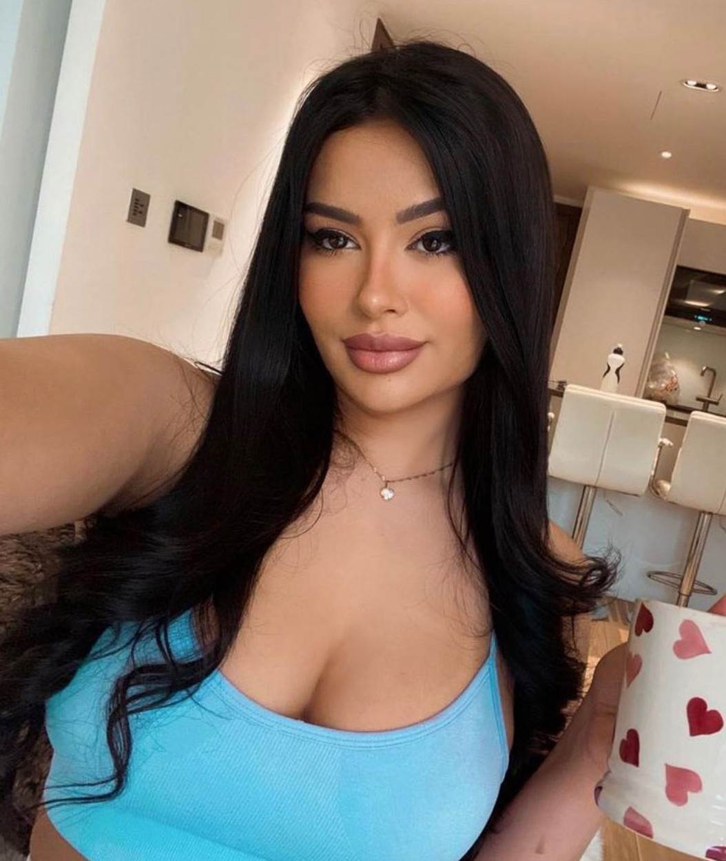Julia Medeiros