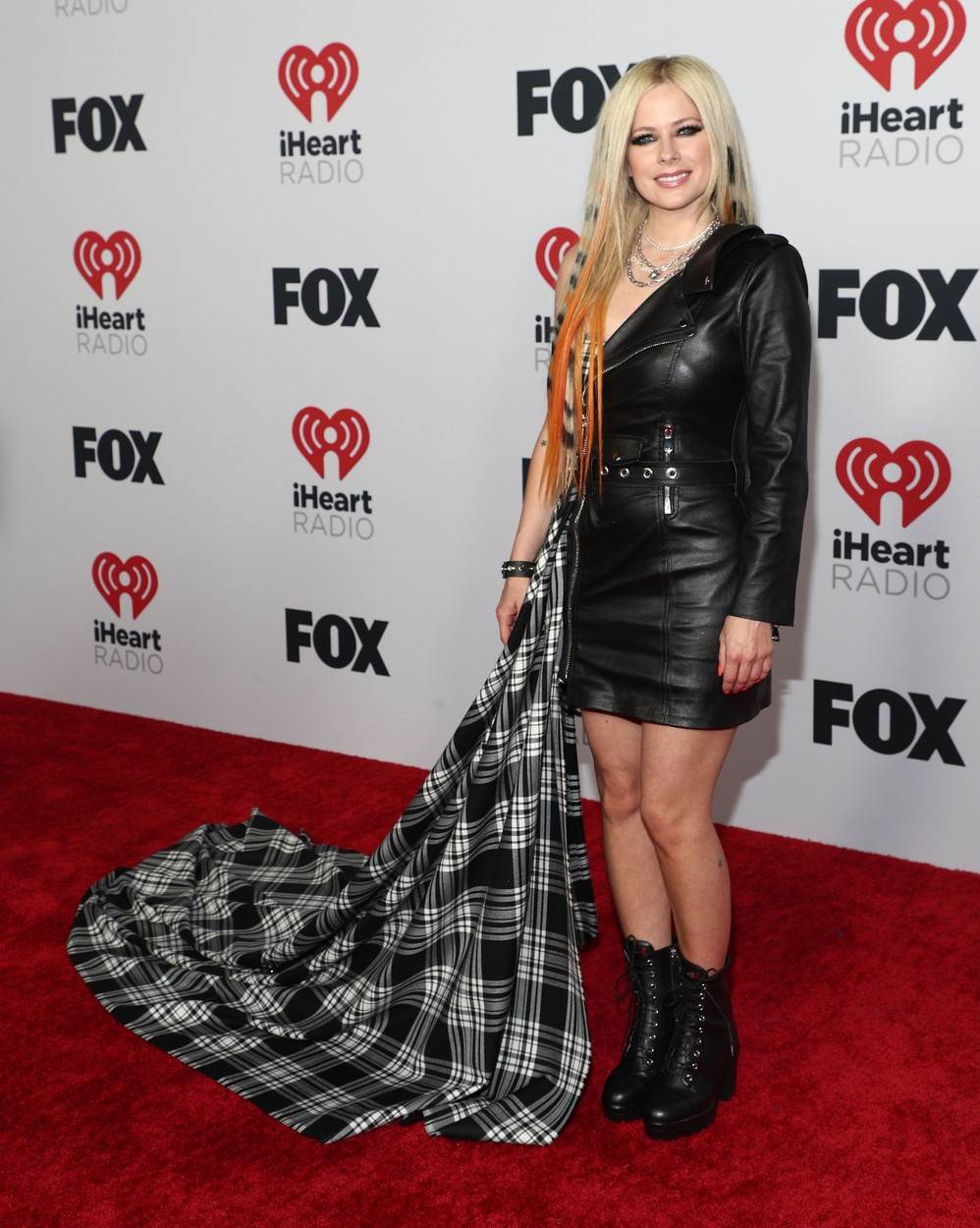 Avril Lavigne na iHeartRadio Music Awards dodjeli nagrada