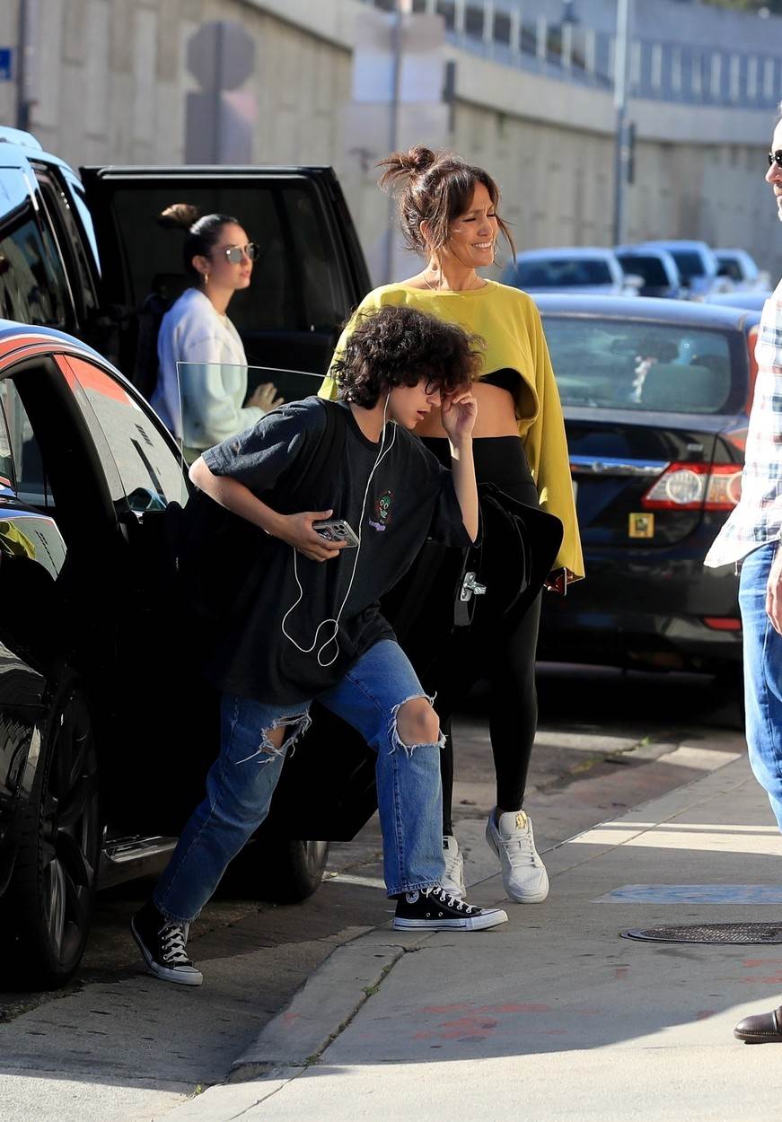 Kako izgledaju blizanci Jennifer Lopez