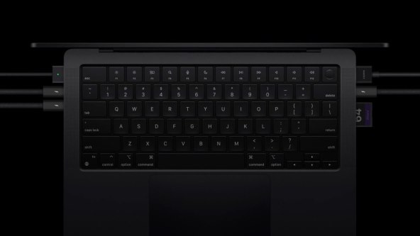 Apple MacBook Pro s M4 (2).jpg