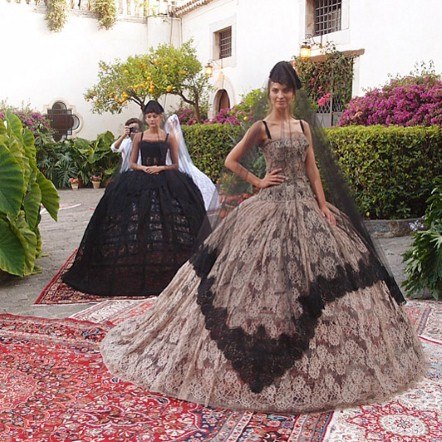 Na reviji Dolce&Gabbana Couture ljudi padali u nesvijest