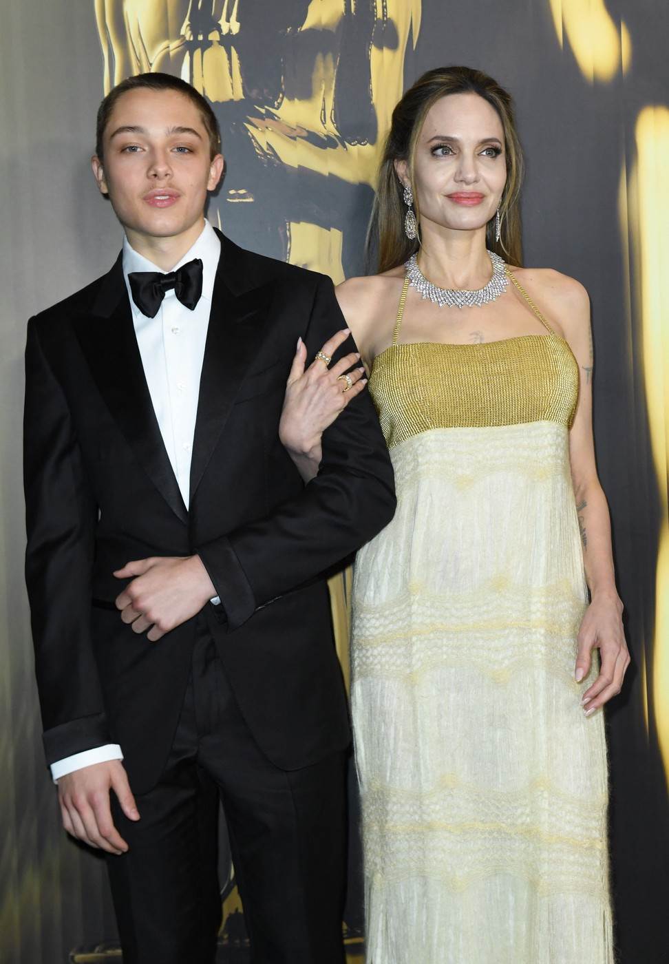 Angelina Jolie Knox sin