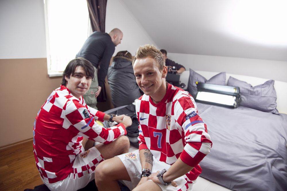 Vedran Ćorluka i Ivan Rakitić na snimanju reklame