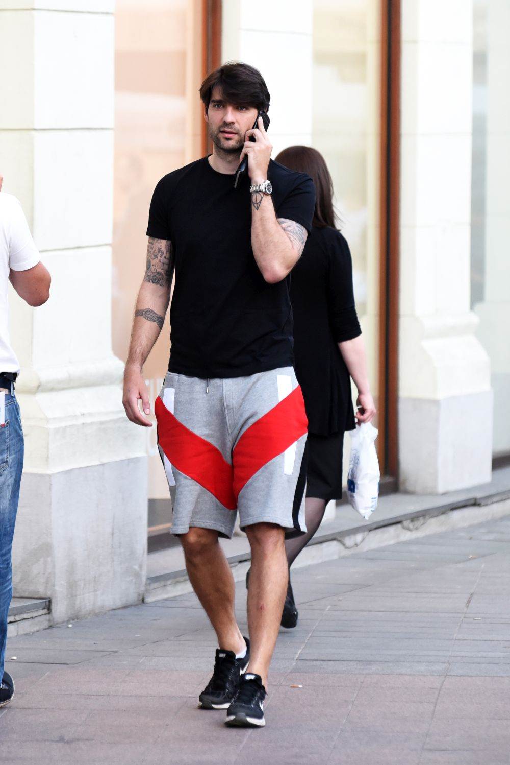 Vedran Ćorluka na ulici