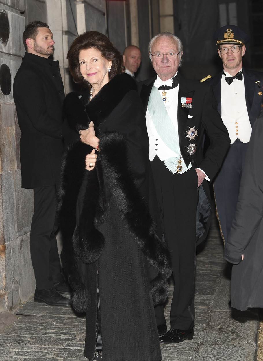 Švedski kralj Carl XVI Gustaf i kraljica Silvia upoznali su se na ljetnim Olimpijskim igrama gdje je ona radila kao hostesa.