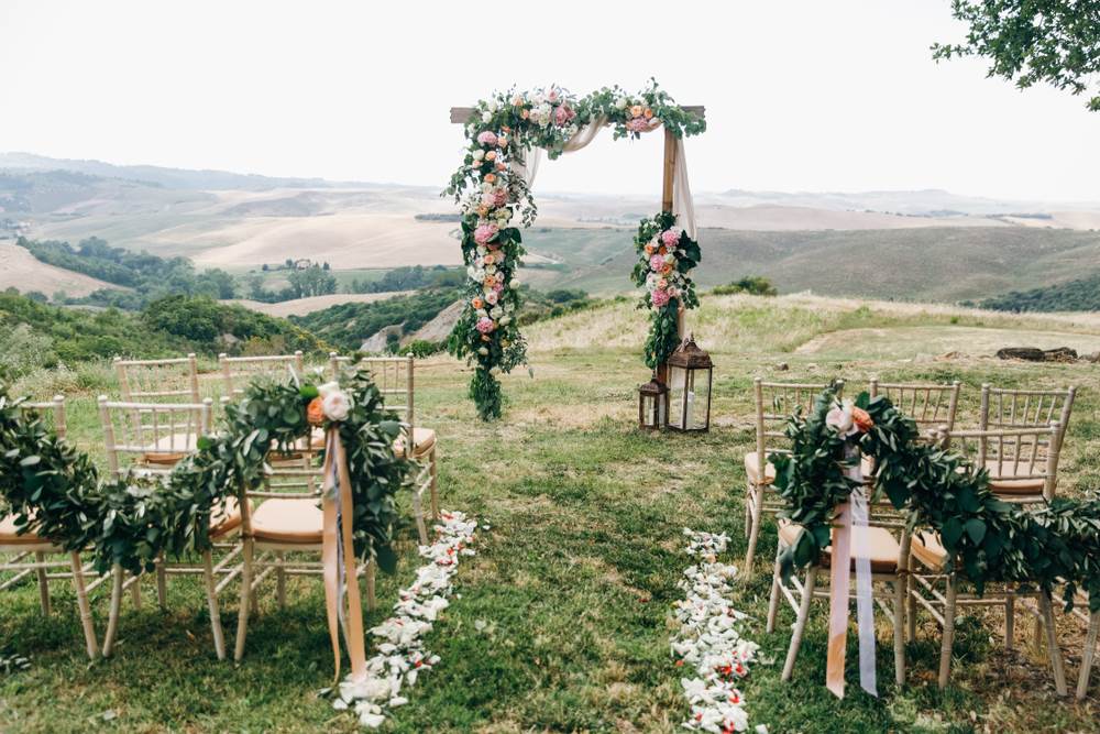 Vjenčanja dekoracija cvjetni luk