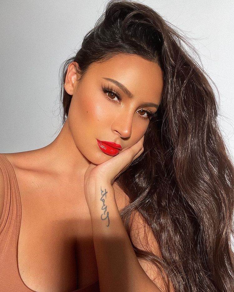 Desi Perkins.jpg