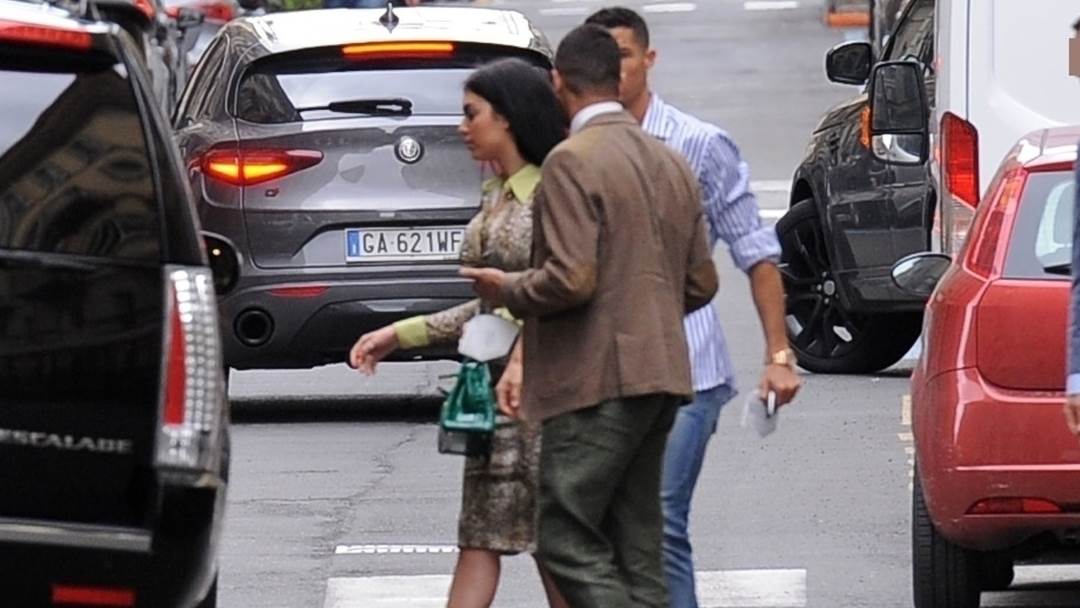 Cristiano Ronaldo i Georgina Rodriguez preselili su se u Manchester s djecom nakon što je on potpisao za Manchester United.
