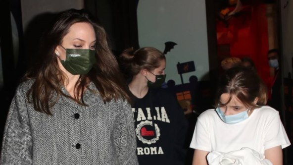 Angelina Jolie, Vivienne Jolie Pitt