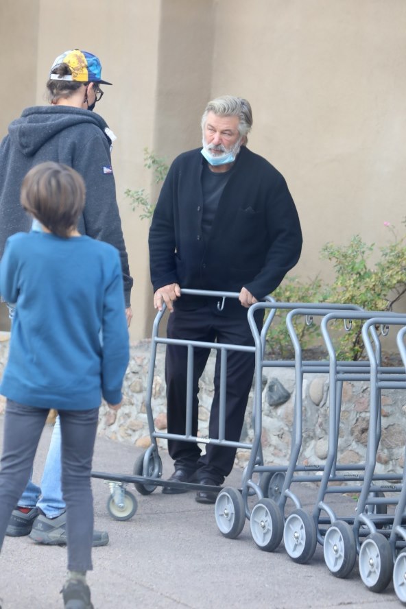 Alec Baldwin i Matthew Hutchins