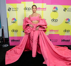Alicia Keys oduševila kreacijom, Megan Fox pokazala divlju stranu