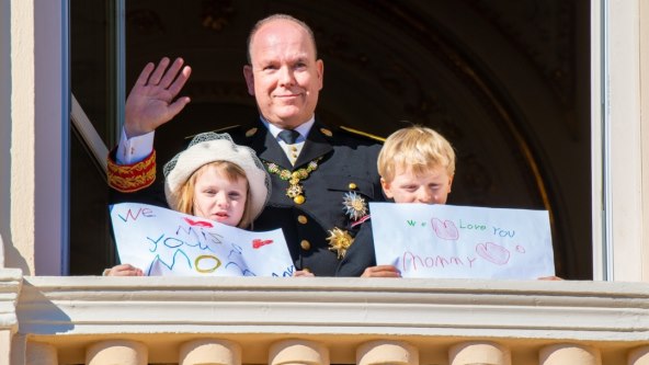 Princ Albert godinama je živio raskalašeno