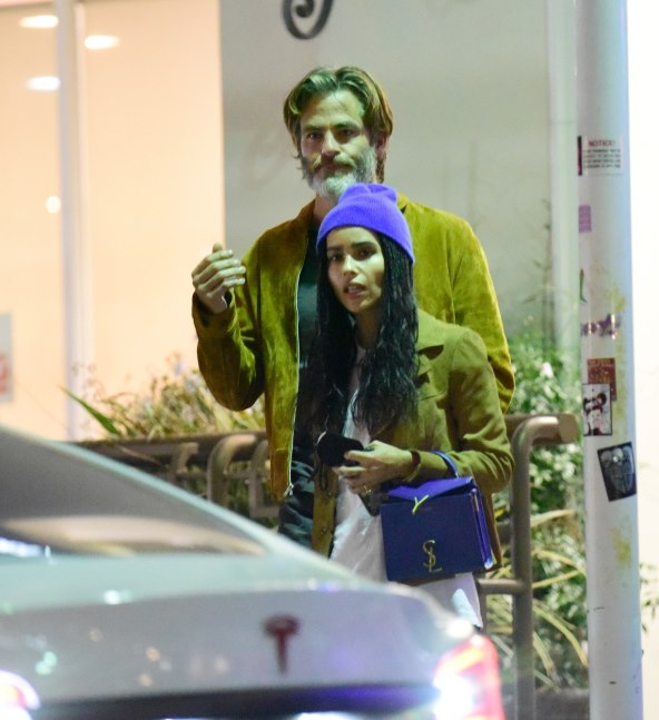 Zoe Kravitz i Chris PIne viđeni su zagrljeni