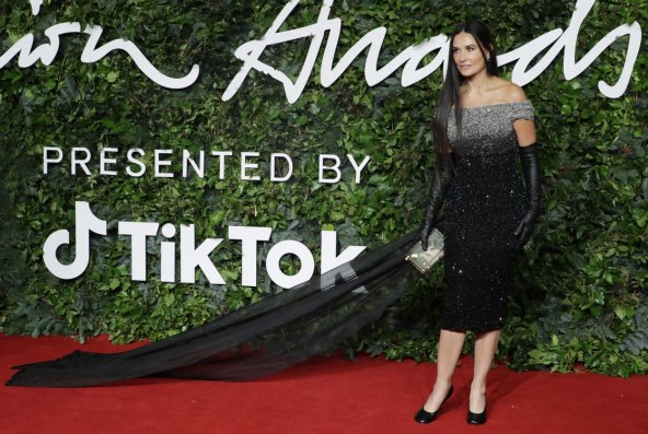Odnos Demi Moore i Mashe Mandzuke