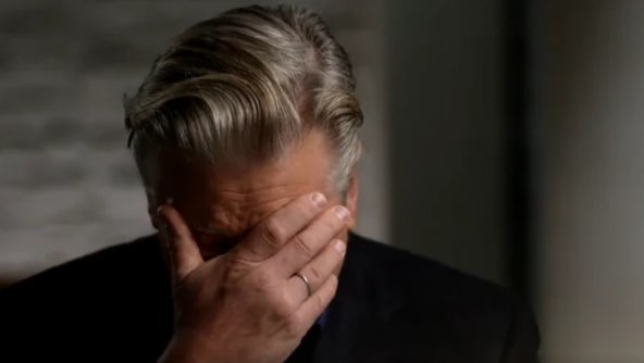 Alec Baldwin tvrdi da nije ni pucao iz pištolja kojim je ubio snimateljicu Halynu Hutchins