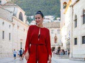 Ana Rucner izgradila je uspješnu glazbenu karijeru svirajući violončelo.