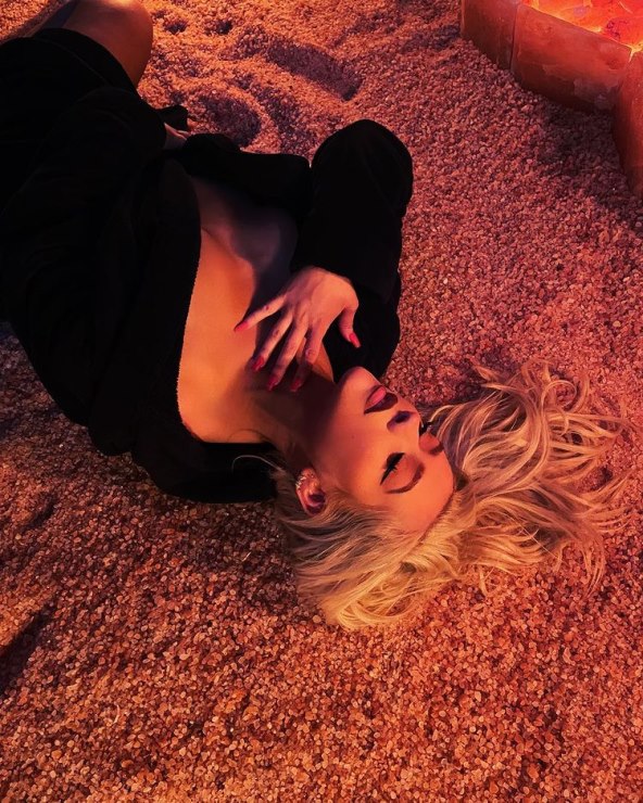 Christina Aguilera photoshop lica