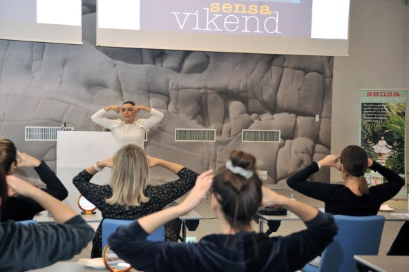 Face fitness trenerica Mia Šoškić otkrila je tehniku pomlađivanja lica i vrata