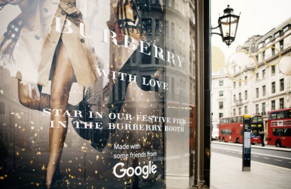 burberry-zna-kako-se-it-i-moda-mogu-itekako-voljeti