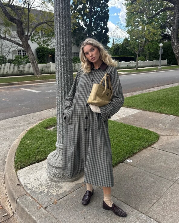 Elsa Hosk nosi loaferice