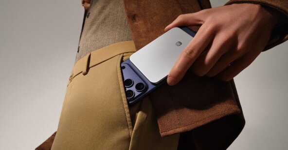 P189_portability_Need-a-disclaimer-when-using-image-of-iPhone.jpg