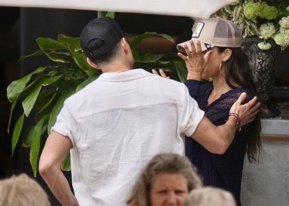 Jessica Alba i Danny Ramirez