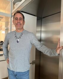 Jerry Seinfeld (2).jpg