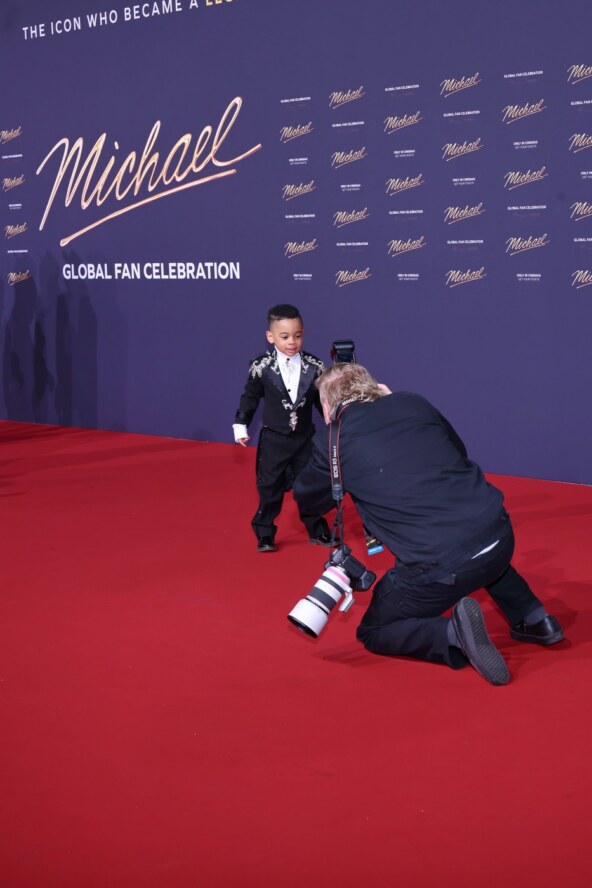 Trogodišnji nećak Michaela Jacksona oduševio plesom na premijeri filma Michael