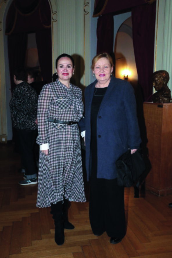 Iva Hraste Sočo i Ksenija Marinković.jpg