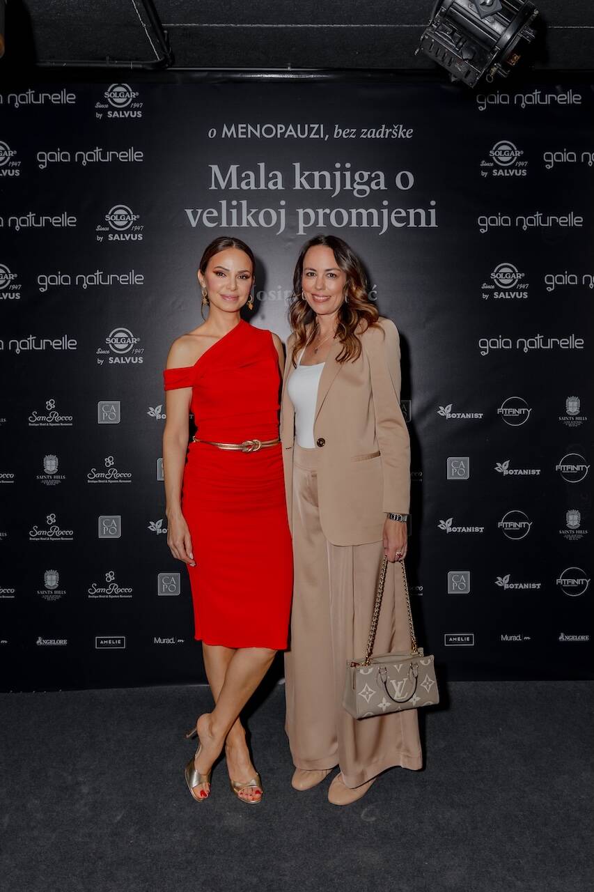 Josipa Pavicic i Antonia Puljic.JPG