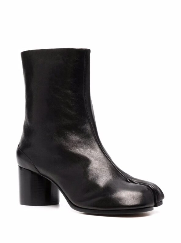 Margiela Tabi .jpg