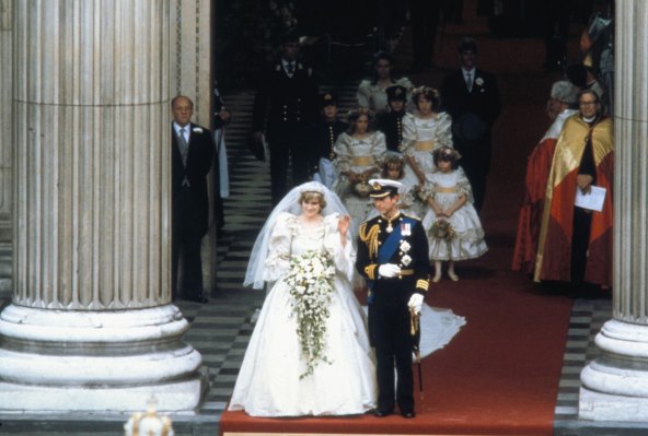 vjencanje-princeze-diane-i-princa-charlesa-detalji-za-pamcenje