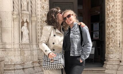 Jozefina i Eni Jurišić