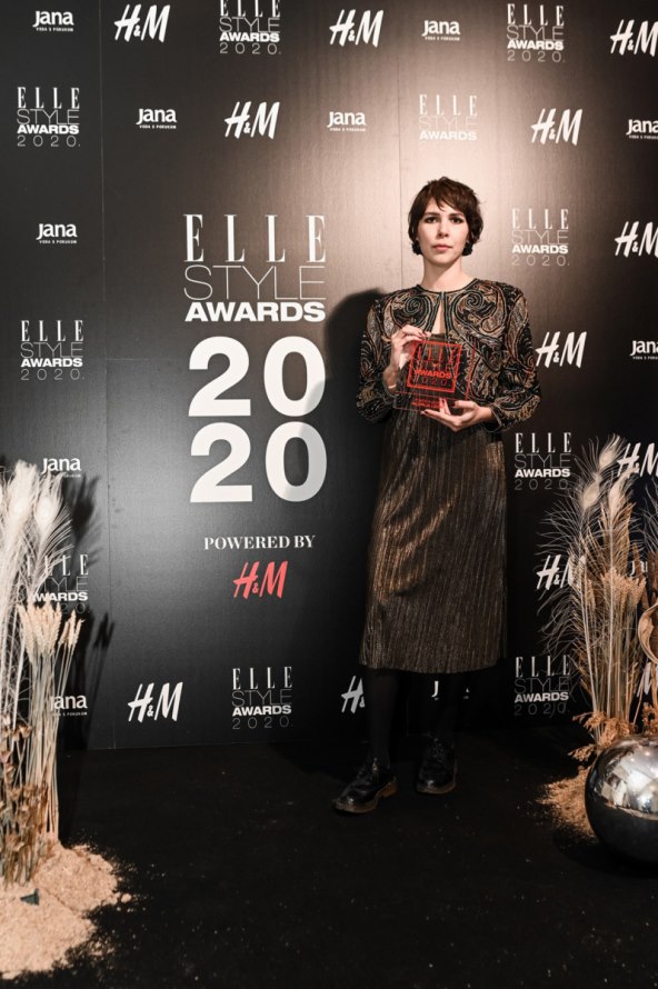 gabi-novak-nagrada-za-zivotno-djelo-jadranki-slokovic-za-ikonu-stila-dodijeljene-prestizne-nagrade-elle-style-awards-powered-by-hm-u-digitalnom-okruzenju