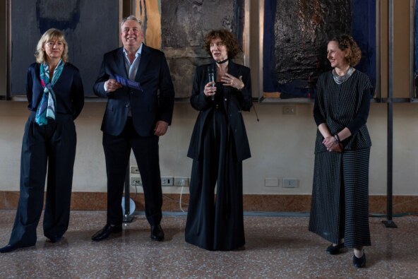 Magdalena Landry, Branko Franceschi, Dubravka Lošić, dr.sc. Nina Obuljen Koržinek na otvorenju Hrvatskog paviljona u Palazzo Zorzi Foto Veronica Arevalo.JPG